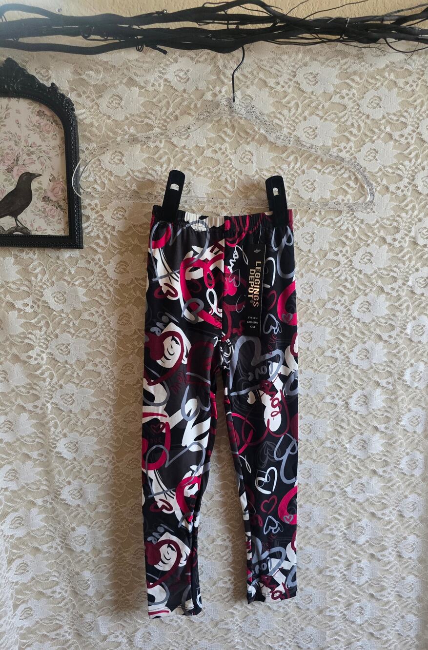 NWT Kids Leggings Depot Buttery Soft Heart Love Leggings - Size S/M (3-7)